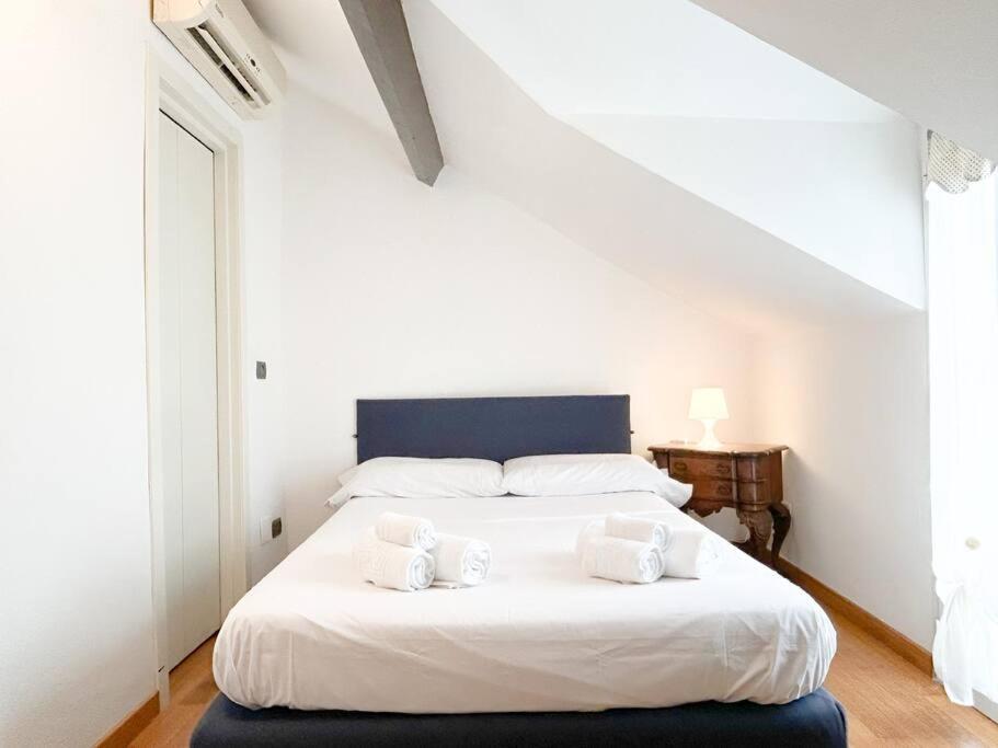 Ferienwohnung Elegante Mansarda 300Mt Dal Mare - Centro - Wifi Savona Exterior foto